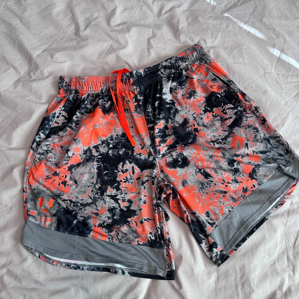 UA Lightweight Athletic Shorts - Men’s XL